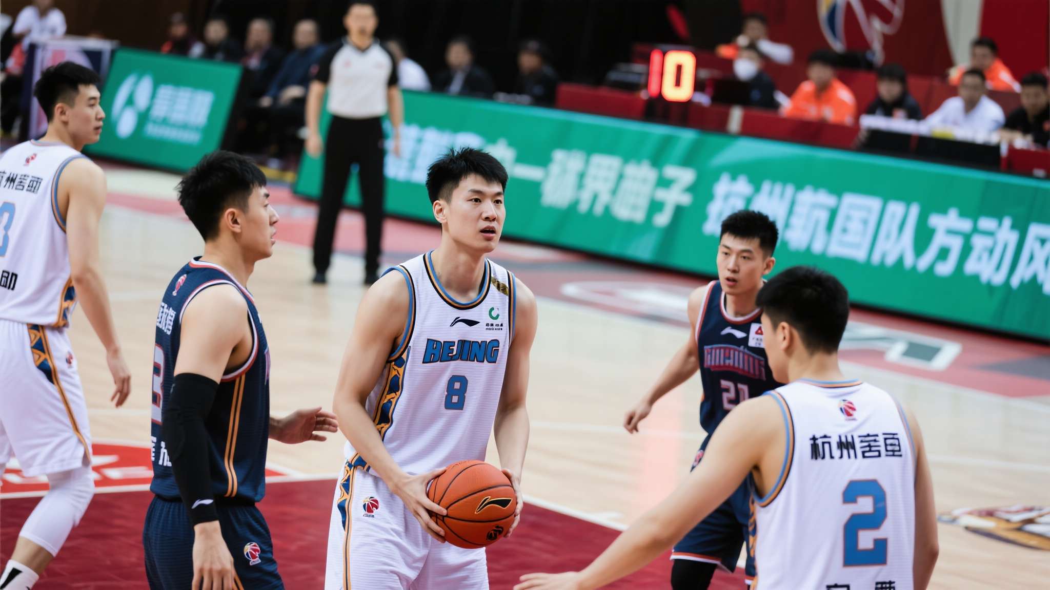 王博：大家的斗志要比第一场要好 孙铭徽是否复出回杭州看训练情况
